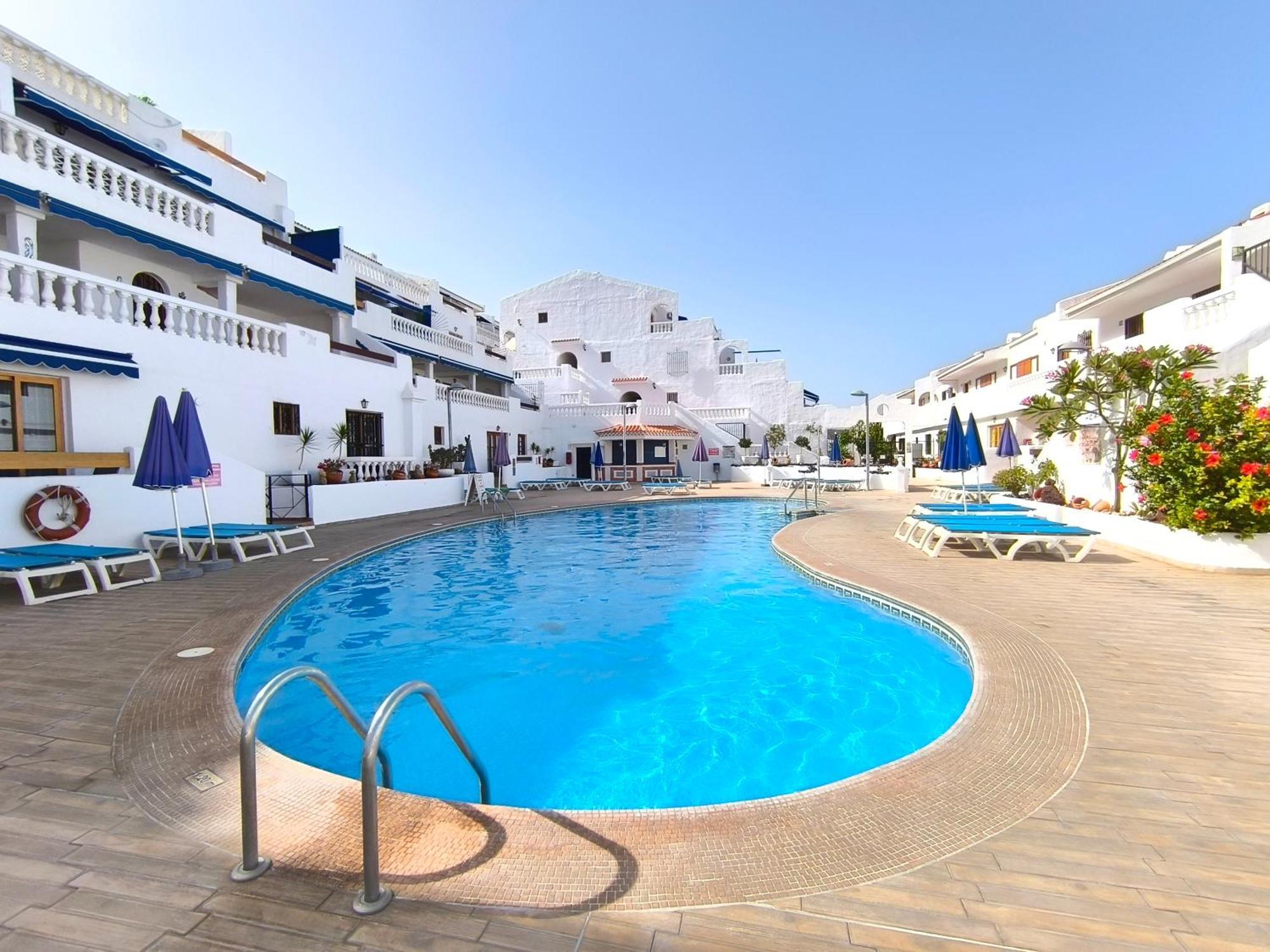 Sunlit Isle - Heated Pool, Fibre Net, Cristianos