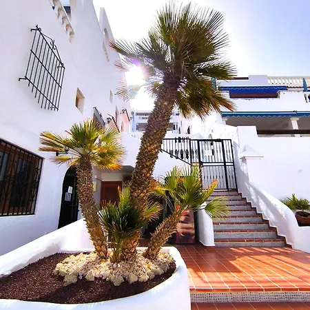 Sunlit Isle - Heated Pool, Fibre Net, Los Cristianos Los Cristianos  Buitenkant foto
